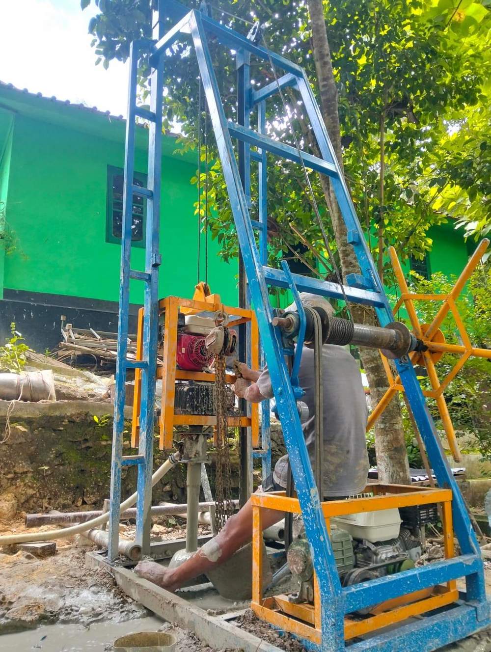 Proyek sumur bor 10